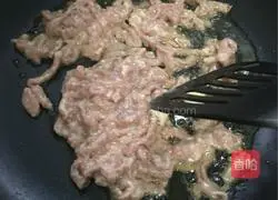 Illustration of how to make pancake hand rolls 13