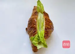 Illustration of how to make smooth egg sandwich 6