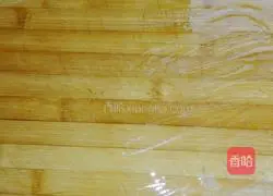 Illustration of how to make grilled onion and beef patties 9