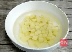 Illustration of rice cooker braised pork ribs 2