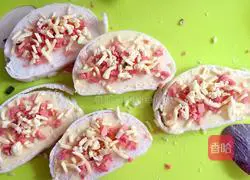 Illustration of how to make cheese steamed bun slices 5