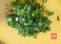 Illustration of how to make whitebait egg cake 4