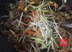 Illustration of how to make fried noodles 12