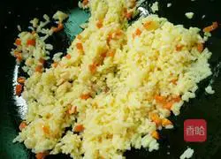 How to make fried rice with green onions and eggs Illustration 10