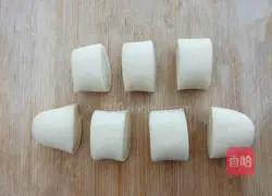 Illustration of how to make Jade Rabbit style steamed buns 6