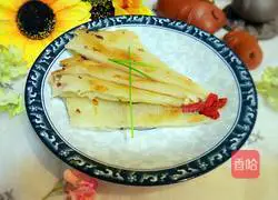 Illustration of how to make hot noodles and scallion pancakes 9