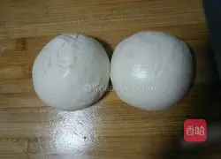 Illustration of how to make golden steamed bun slices (electric baking pan version) 2
