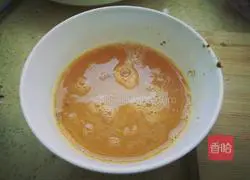  Illustration of how to make golden steamed bun slices 2