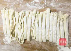 Illustration of how to make Tianyuan fried noodles 5
