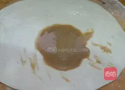 Illustration of how to make black sesame pancakes 8