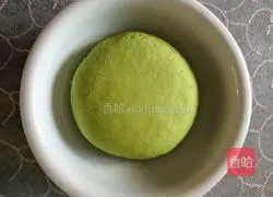 Illustration of how to make pumpkin and red bean paste steamed buns 15