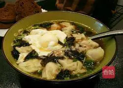 Illustration of how to make seaweed and shrimp skin wontons 8