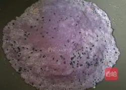 Illustration of how to make colorful vegetable pancakes 9