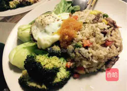 Illustration of how to make vegetable and meat braised rice 4