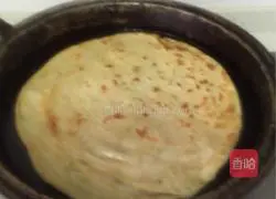 Illustration of how to make scallion pancakes 12