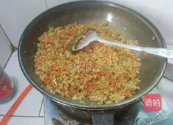 Illustration of how to make sausage golden chicken fried rice 13