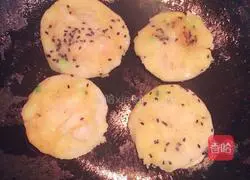 Mashed Potato Pancake Recipe Illustration 5