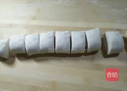 Illustration of making hinge cake 7