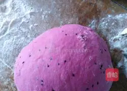 Illustration of making dragon fruit dumplings 2