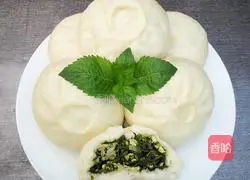 Illustration of how to make egg and fennel buns 19