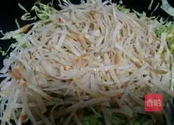 Illustration of home-style fried shredded pancakes 7