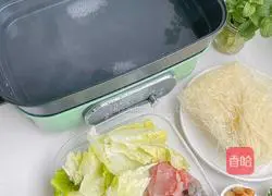 Illustration of how to make shrimp rice noodles 1