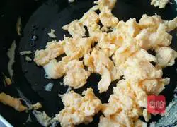 Illustration of how to make fresh grapefruit fried rice 2