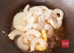 Shrimp Illustration of how to make fried rice 9