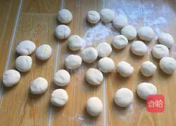 Spring Cake Recipe Illustration 4