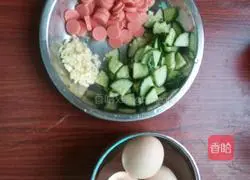 Illustration of how to make fried noodles with eggs 2