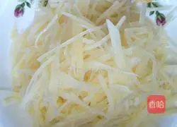 Illustration of how to make scrambled egg pancakes 8