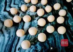 Illustration of making homemade carrot flavored glutinous rice balls 14