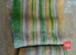Illustration of how to make colorful noodles 5