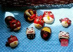 Illustration of how to make Angry Birds steamed buns 12