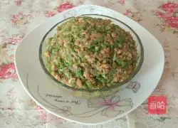 Illustration of how to make bean and pork dumpling stuffing 10