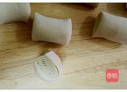 Milk-flavored whole wheat steamed buns recipe 8