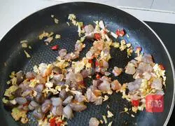 Sea cucumber Illustration of how to make shrimp and egg fried rice 4