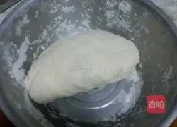 Illustration of how to make three fresh dumplings 4