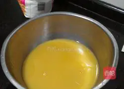 Illustration of how to make corn juice steamed buns 1