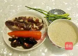 Illustration of how to make braised sausage and rice 1