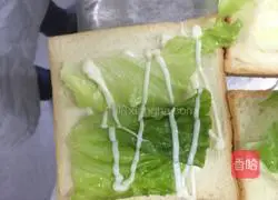 Illustration of how to make gold medal sandwich 1