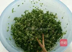 Illustration of how to make dumplings stuffed with meat and three delicacies 13