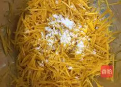 Pork pumpkin Illustration of how to make stuffed dumplings 6