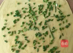 Illustration of how to make green onion butter cake 7
