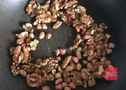 How to make walnut and peanut pancakes Illustration 1