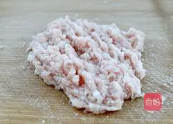 Illustration of how to make noodles with mushroom meat sauce 3