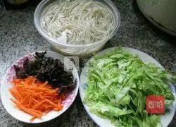 How to make soy sauce vegetarian fried noodles Illustration 1