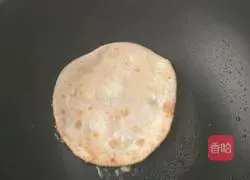 Illustration of how to make scallion pancakes 10