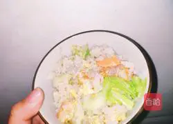 Illustration of how to make shrimp and egg fried rice 5