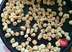 Illustration of how to make milk steamed buns 5 